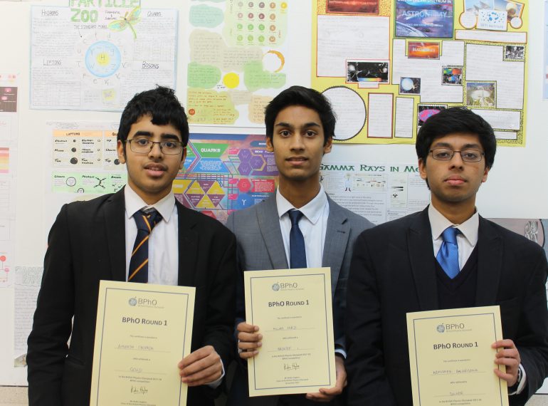 Award-winning performances by QE trio in contest for top young physicists